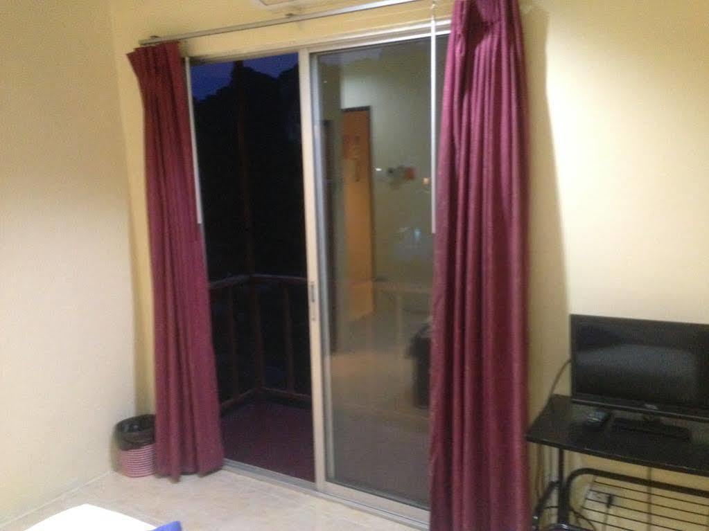 Living Room Guesthouse Ao Nang Exterior photo